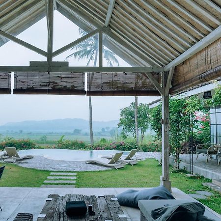Sunmoonstarvillas Yogyakarta Jarakan Экстерьер фото