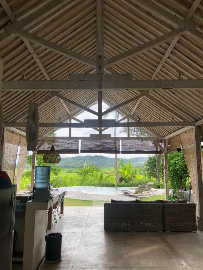Sunmoonstarvillas Yogyakarta Jarakan Экстерьер фото