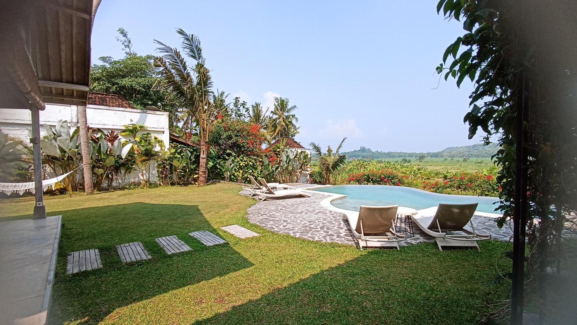 Sunmoonstarvillas Yogyakarta Jarakan Экстерьер фото
